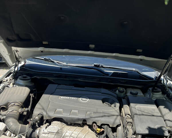 Серый Опель Инсигния, объемом двигателя 1.96 л и пробегом 251 тыс. км за 8150 $, фото 14 на Automoto.ua