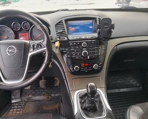 Сірий Опель Інсігнія, об'ємом двигуна 1.96 л та пробігом 300 тис. км за 7050 $, фото 5 на Automoto.ua