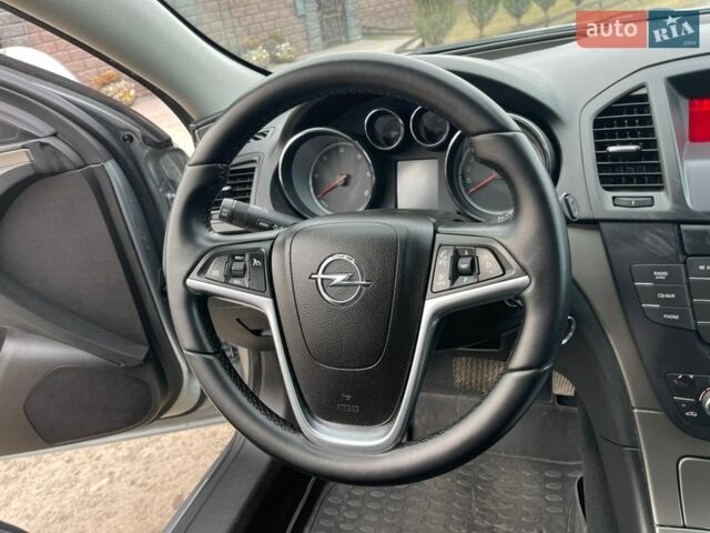 Серый Опель Инсигния, объемом двигателя 2 л и пробегом 220 тыс. км за 7250 $, фото 57 на Automoto.ua