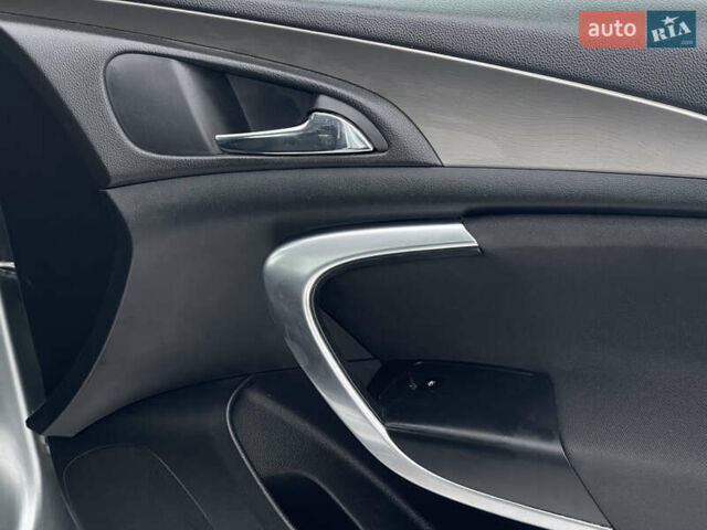 Серый Опель Инсигния, объемом двигателя 2 л и пробегом 219 тыс. км за 7650 $, фото 64 на Automoto.ua