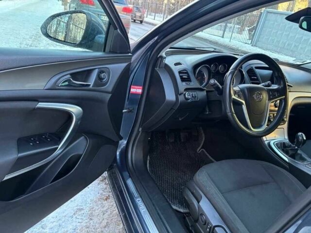 Серый Опель Инсигния, объемом двигателя 2 л и пробегом 325 тыс. км за 6340 $, фото 8 на Automoto.ua