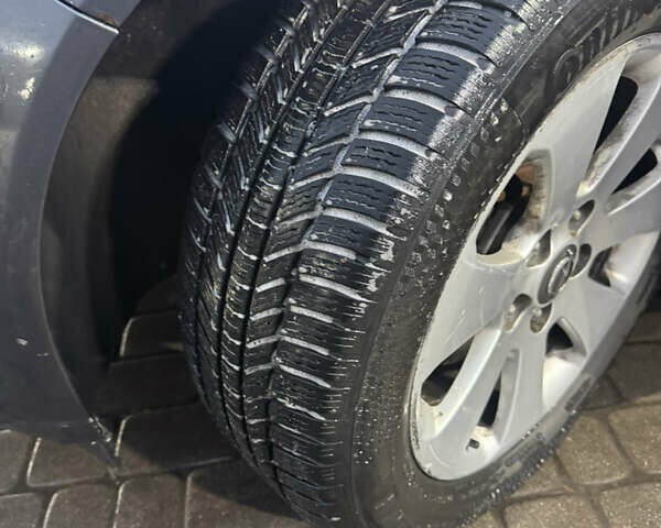 Серый Опель Инсигния, объемом двигателя 2 л и пробегом 237 тыс. км за 8299 $, фото 8 на Automoto.ua