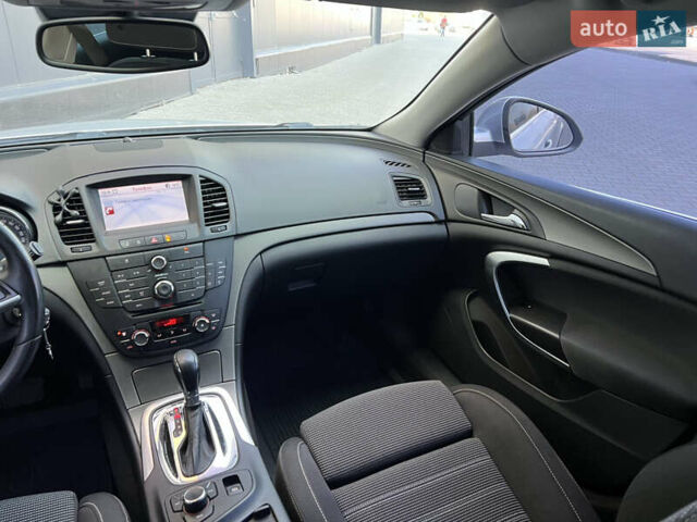 Серый Опель Инсигния, объемом двигателя 1.96 л и пробегом 240 тыс. км за 7600 $, фото 21 на Automoto.ua