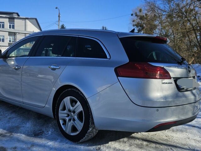 Сірий Опель Інсігнія, об'ємом двигуна 2 л та пробігом 380 тис. км за 3787 $, фото 2 на Automoto.ua