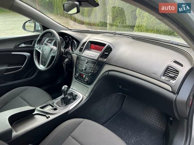 Серый Опель Инсигния, объемом двигателя 2 л и пробегом 249 тыс. км за 6999 $, фото 21 на Automoto.ua