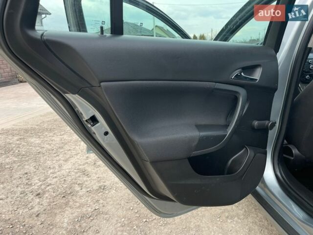 Серый Опель Инсигния, объемом двигателя 2 л и пробегом 220 тыс. км за 7250 $, фото 39 на Automoto.ua