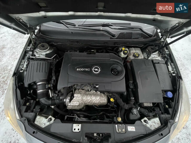 Серый Опель Инсигния, объемом двигателя 2 л и пробегом 219 тыс. км за 7650 $, фото 100 на Automoto.ua