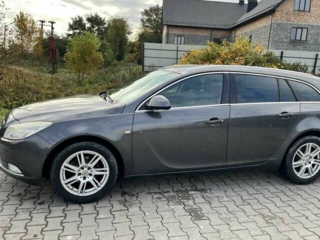 Сірий Опель Інсігнія, об'ємом двигуна 2 л та пробігом 295 тис. км за 6999 $, фото 1 на Automoto.ua