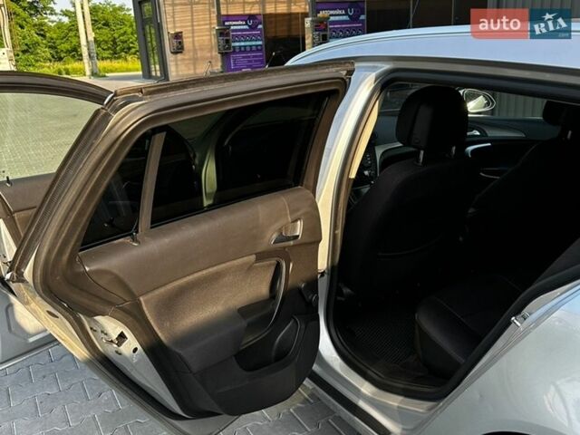 Серый Опель Инсигния, объемом двигателя 1.96 л и пробегом 265 тыс. км за 8000 $, фото 14 на Automoto.ua