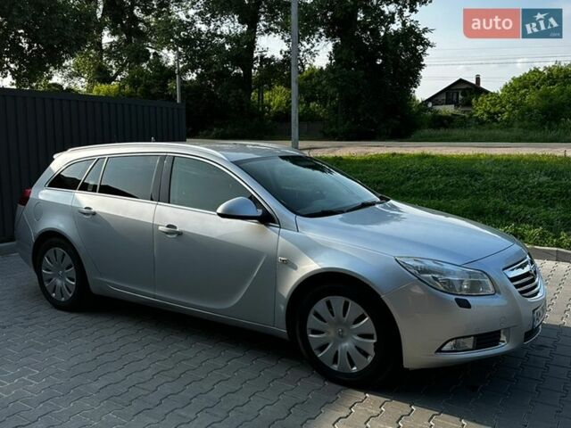 Серый Опель Инсигния, объемом двигателя 1.96 л и пробегом 265 тыс. км за 8000 $, фото 4 на Automoto.ua