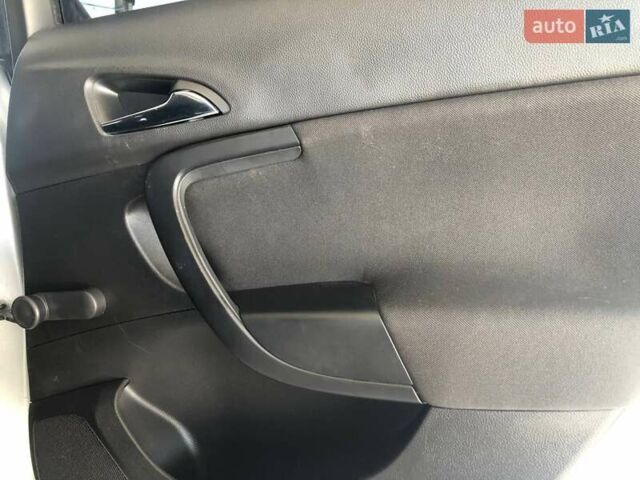 Сірий Опель Інсігнія, об'ємом двигуна 1.96 л та пробігом 254 тис. км за 7899 $, фото 14 на Automoto.ua