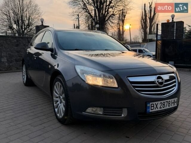 Серый Опель Инсигния, объемом двигателя 1.96 л и пробегом 217 тыс. км за 7800 $, фото 2 на Automoto.ua
