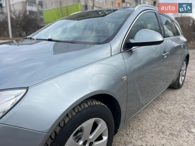 Серый Опель Инсигния, объемом двигателя 2 л и пробегом 220 тыс. км за 7250 $, фото 12 на Automoto.ua