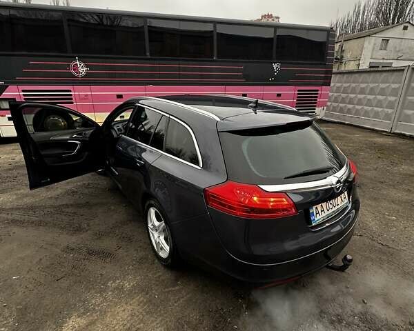 Серый Опель Инсигния, объемом двигателя 1.96 л и пробегом 271 тыс. км за 7500 $, фото 2 на Automoto.ua