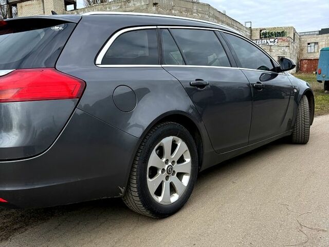Сірий Опель Інсігнія, об'ємом двигуна 2 л та пробігом 248 тис. км за 6999 $, фото 8 на Automoto.ua