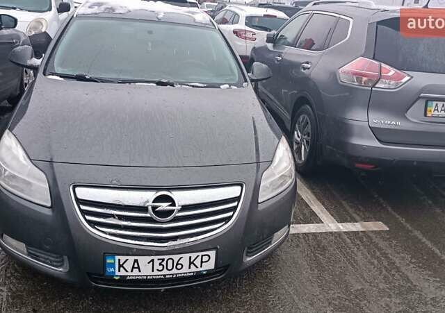 Серый Опель Инсигния, объемом двигателя 1.96 л и пробегом 299 тыс. км за 7500 $, фото 3 на Automoto.ua