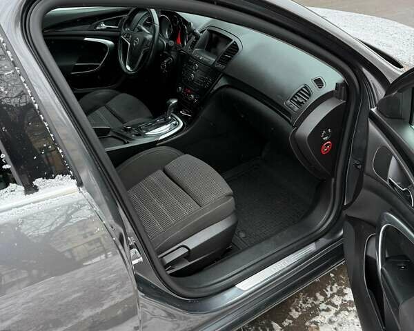 Серый Опель Инсигния, объемом двигателя 1.96 л и пробегом 214 тыс. км за 8200 $, фото 16 на Automoto.ua