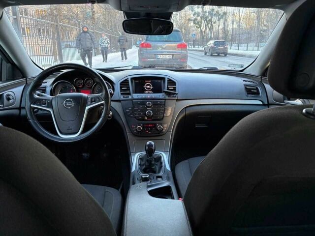 Серый Опель Инсигния, объемом двигателя 2 л и пробегом 325 тыс. км за 6340 $, фото 10 на Automoto.ua