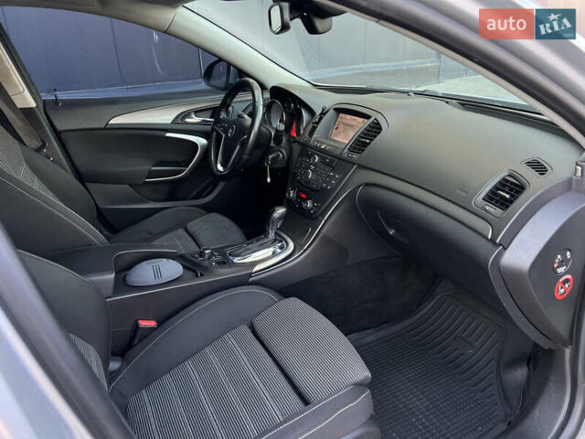 Серый Опель Инсигния, объемом двигателя 1.96 л и пробегом 240 тыс. км за 7600 $, фото 19 на Automoto.ua