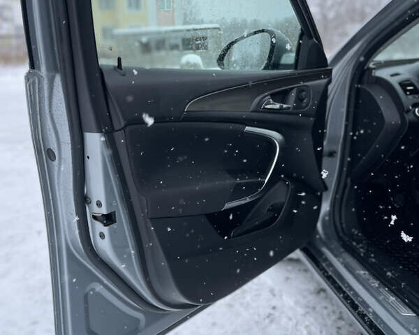 Серый Опель Инсигния, объемом двигателя 1.96 л и пробегом 390 тыс. км за 6300 $, фото 11 на Automoto.ua