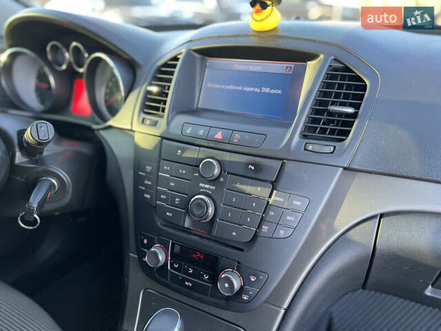 Серый Опель Инсигния, объемом двигателя 2 л и пробегом 323 тыс. км за 6900 $, фото 15 на Automoto.ua