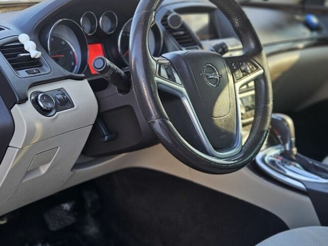 Сірий Опель Інсігнія, об'ємом двигуна 2 л та пробігом 380 тис. км за 3787 $, фото 19 на Automoto.ua