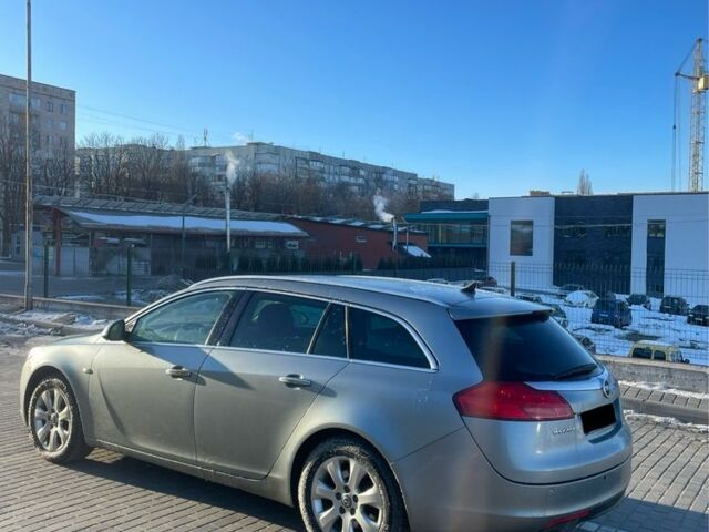 Сірий Опель Інсігнія, об'ємом двигуна 2 л та пробігом 320 тис. км за 3999 $, фото 6 на Automoto.ua