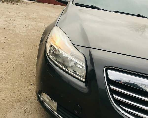 Серый Опель Инсигния, объемом двигателя 2 л и пробегом 320 тыс. км за 7850 $, фото 4 на Automoto.ua