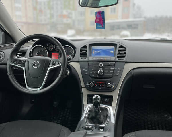 Серый Опель Инсигния, объемом двигателя 1.96 л и пробегом 390 тыс. км за 6300 $, фото 14 на Automoto.ua