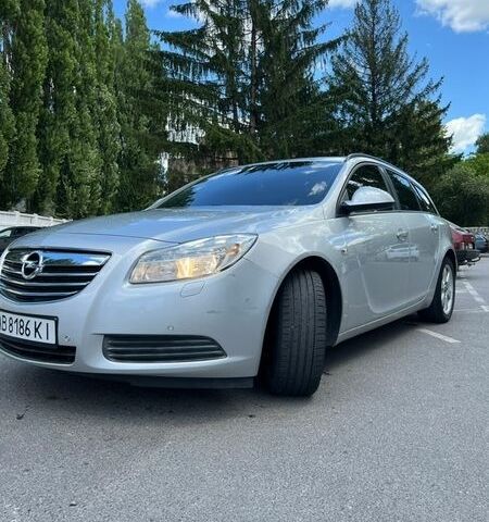 Сірий Опель Інсігнія, об'ємом двигуна 1.96 л та пробігом 254 тис. км за 7600 $, фото 5 на Automoto.ua