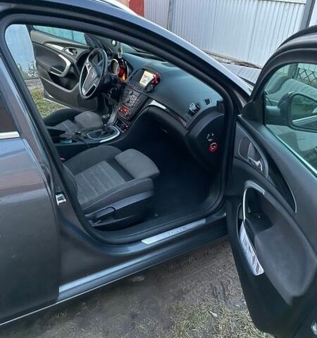 Серый Опель Инсигния, объемом двигателя 1.96 л и пробегом 218 тыс. км за 7350 $, фото 12 на Automoto.ua