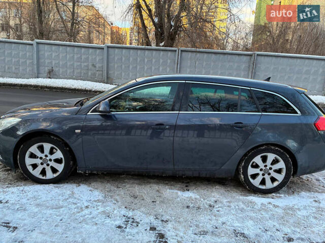 Серый Опель Инсигния, объемом двигателя 2 л и пробегом 325 тыс. км за 6340 $, фото 2 на Automoto.ua