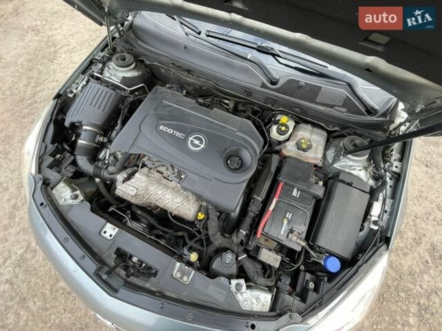 Серый Опель Инсигния, объемом двигателя 2 л и пробегом 220 тыс. км за 7250 $, фото 79 на Automoto.ua