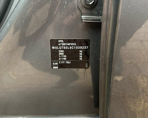 Серый Опель Инсигния, объемом двигателя 1.96 л и пробегом 275 тыс. км за 8000 $, фото 6 на Automoto.ua