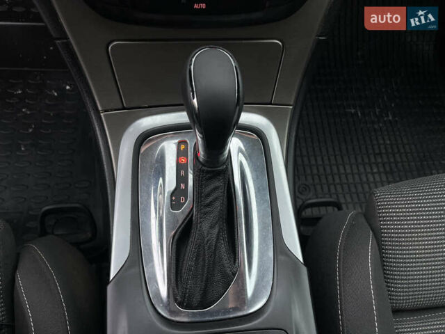 Серый Опель Инсигния, объемом двигателя 2 л и пробегом 219 тыс. км за 7650 $, фото 82 на Automoto.ua