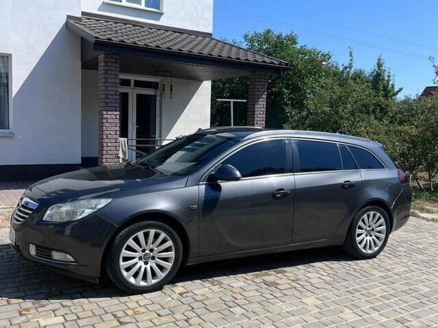Сірий Опель Інсігнія, об'ємом двигуна 1.96 л та пробігом 258 тис. км за 7350 $, фото 2 на Automoto.ua