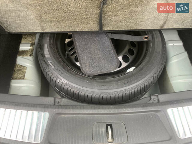 Серый Опель Инсигния, объемом двигателя 1.96 л и пробегом 215 тыс. км за 7750 $, фото 31 на Automoto.ua