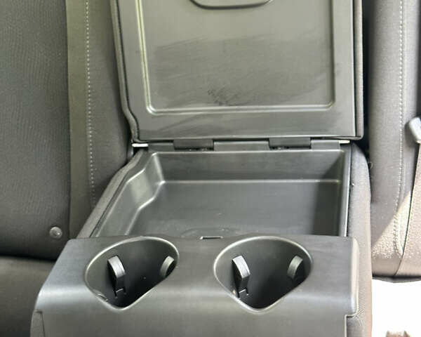 Сірий Опель Інсігнія, об'ємом двигуна 1.96 л та пробігом 252 тис. км за 8700 $, фото 32 на Automoto.ua