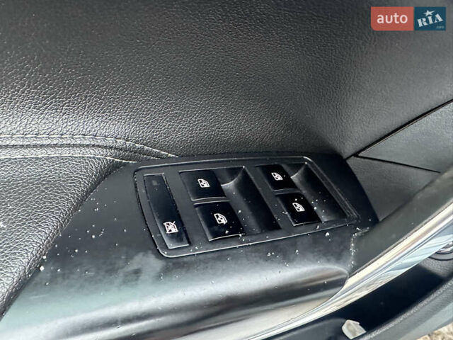 Серый Опель Инсигния, объемом двигателя 1.96 л и пробегом 333 тыс. км за 7850 $, фото 27 на Automoto.ua