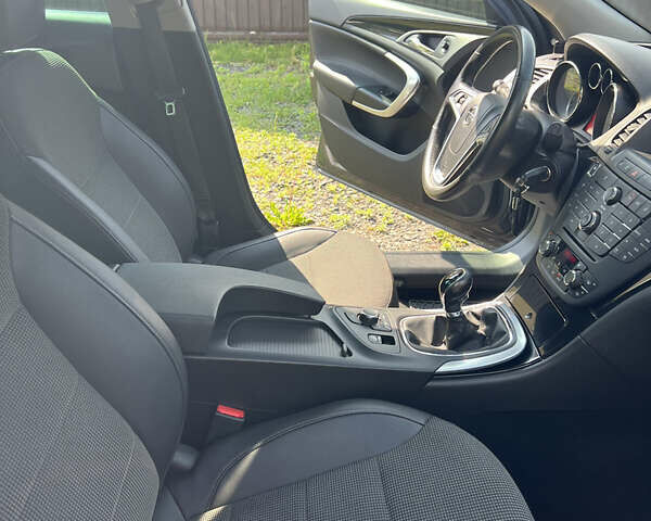 Серый Опель Инсигния, объемом двигателя 2 л и пробегом 213 тыс. км за 9700 $, фото 70 на Automoto.ua