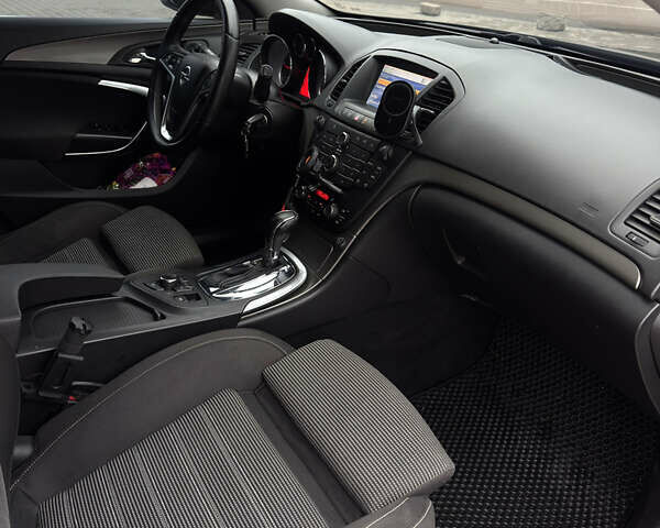 Серый Опель Инсигния, объемом двигателя 2.01 л и пробегом 224 тыс. км за 8888 $, фото 17 на Automoto.ua