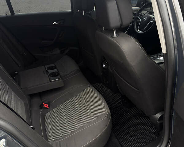 Серый Опель Инсигния, объемом двигателя 2.01 л и пробегом 224 тыс. км за 8888 $, фото 14 на Automoto.ua