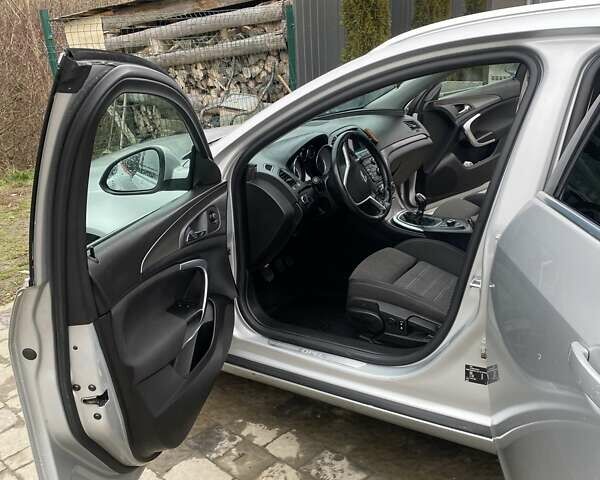 Сірий Опель Інсігнія, об'ємом двигуна 1.96 л та пробігом 231 тис. км за 7700 $, фото 15 на Automoto.ua