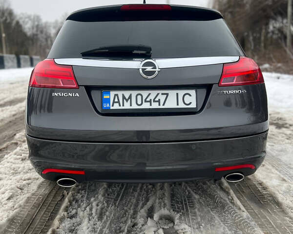 Серый Опель Инсигния, объемом двигателя 1.96 л и пробегом 299 тыс. км за 8800 $, фото 4 на Automoto.ua
