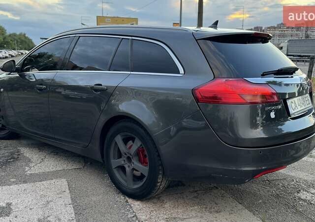 Сірий Опель Інсігнія, об'ємом двигуна 2 л та пробігом 288 тис. км за 7999 $, фото 9 на Automoto.ua