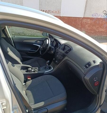 Серый Опель Инсигния, объемом двигателя 1.96 л и пробегом 227 тыс. км за 8200 $, фото 9 на Automoto.ua