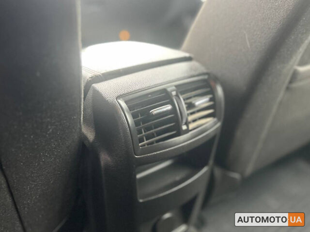 Серый Опель Инсигния, объемом двигателя 1.4 л и пробегом 188 тыс. км за 6500 $, фото 26 на Automoto.ua