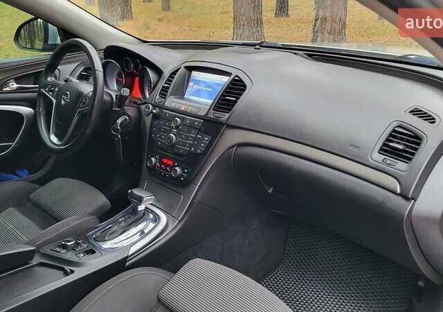 Сірий Опель Інсігнія, об'ємом двигуна 2 л та пробігом 266 тис. км за 11200 $, фото 19 на Automoto.ua