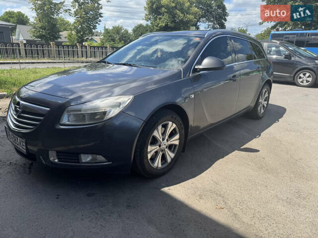 Сірий Опель Інсігнія, об'ємом двигуна 2 л та пробігом 275 тис. км за 7800 $, фото 7 на Automoto.ua
