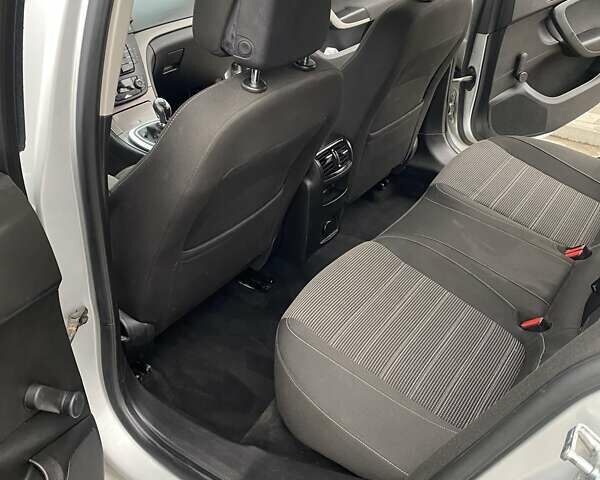 Сірий Опель Інсігнія, об'ємом двигуна 1.96 л та пробігом 231 тис. км за 7700 $, фото 17 на Automoto.ua